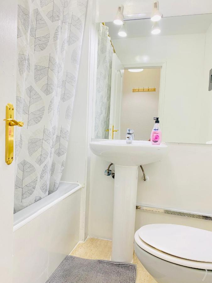 Estudio Doble Con Balcon En Madrid Centro מראה חיצוני תמונה